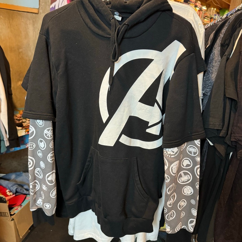 Avengers hoodie – our universe – size XS